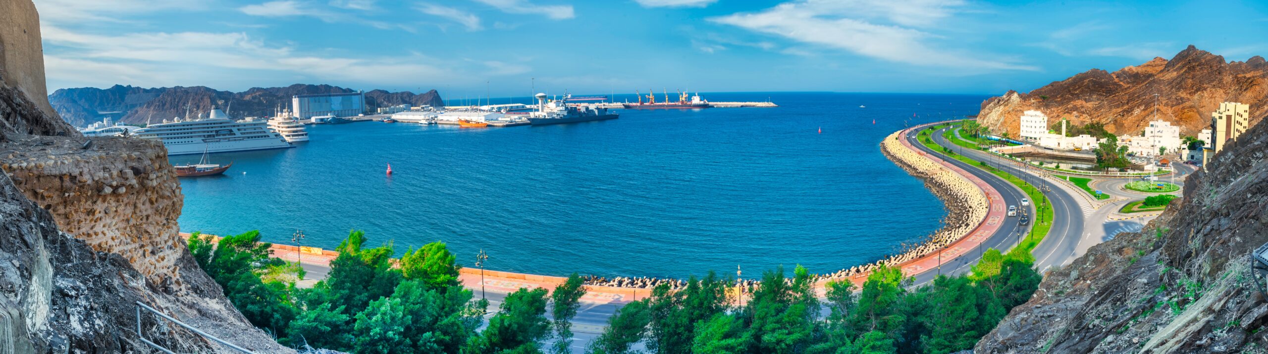 Panorama,Landscape,Of,Mutrah,Corniche,In,Muscat,,Oman.